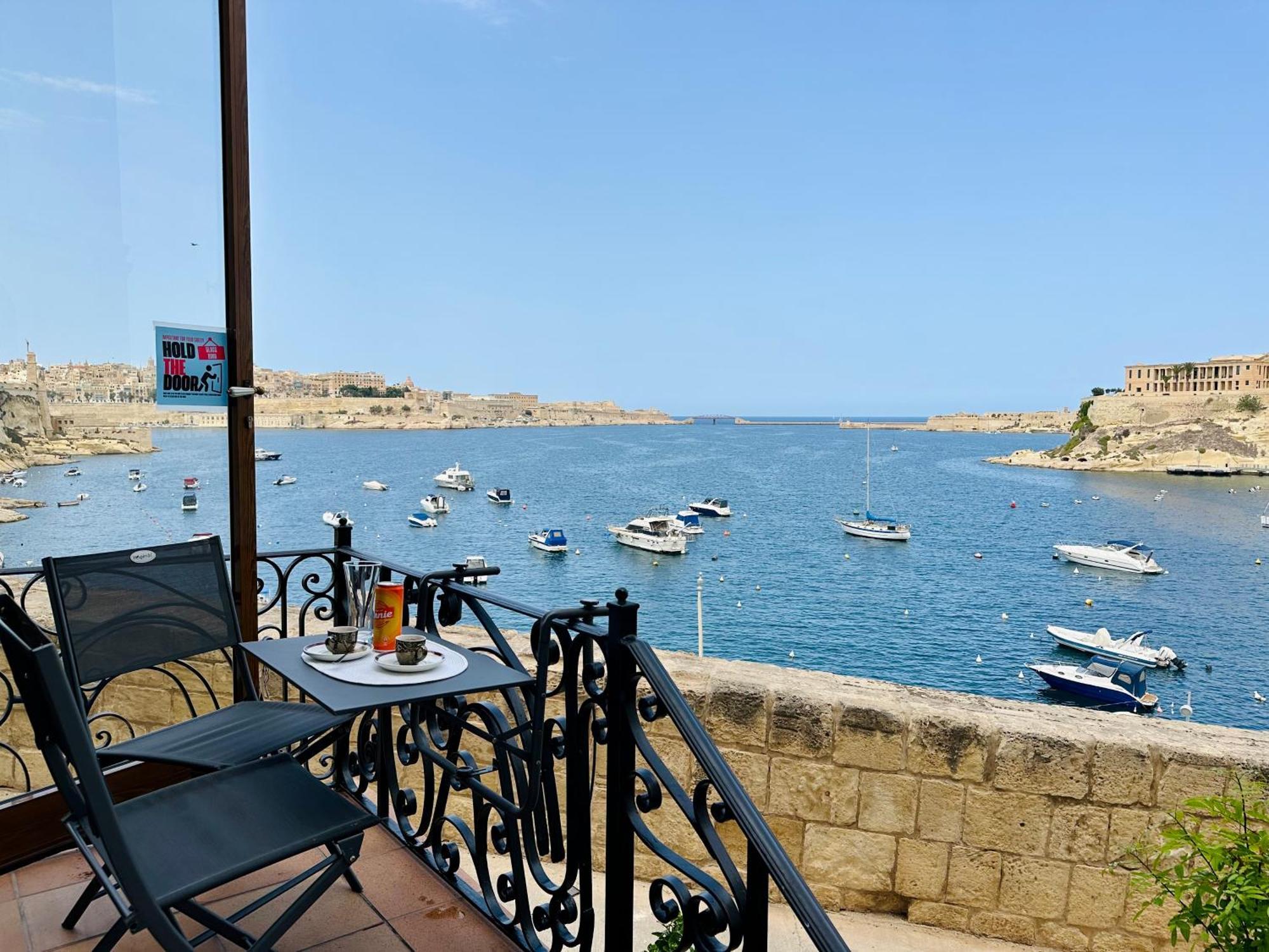 Seagull Birgu - Waterfront Home Экстерьер фото