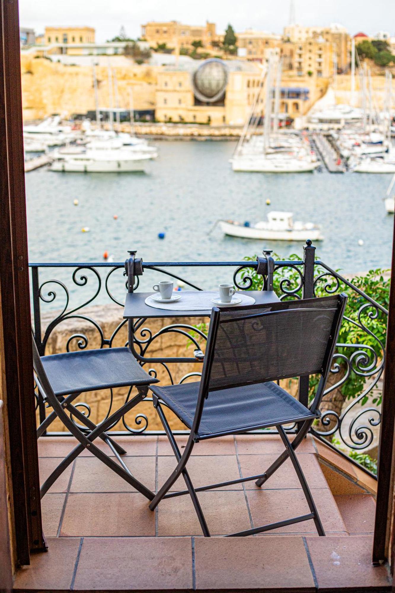 Seagull Birgu - Waterfront Home Экстерьер фото