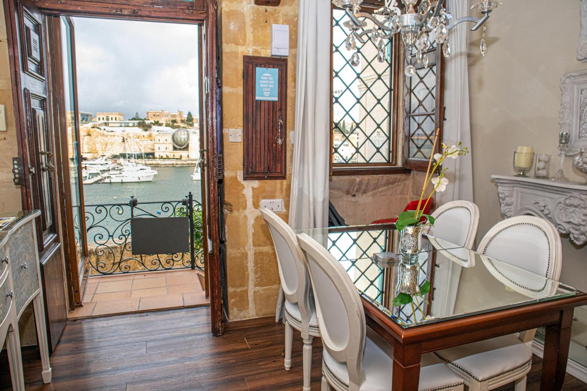 Seagull Birgu - Waterfront Home Экстерьер фото