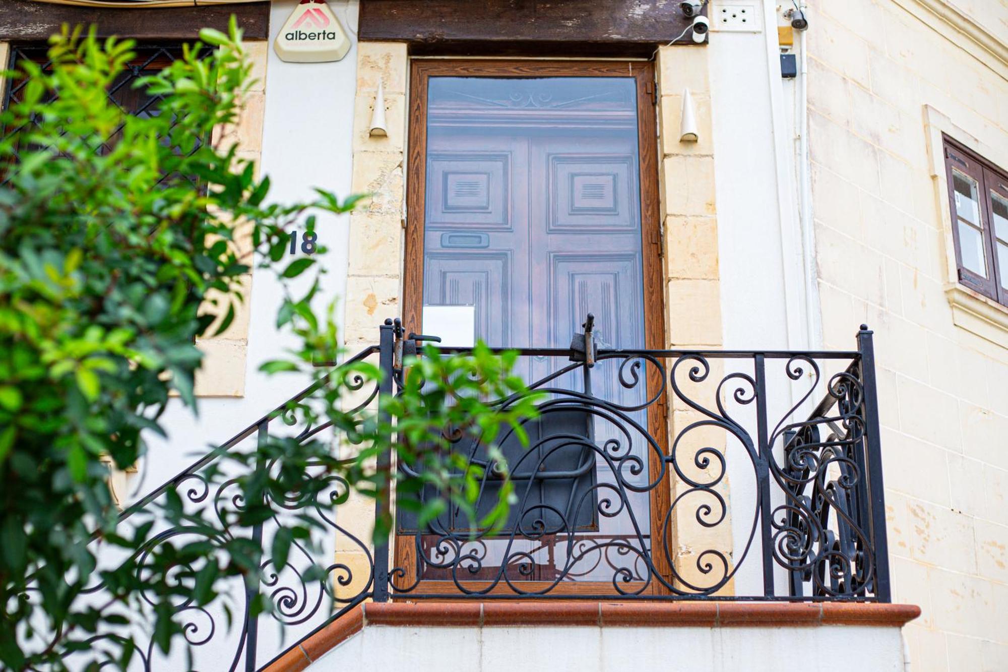 Seagull Birgu - Waterfront Home Экстерьер фото
